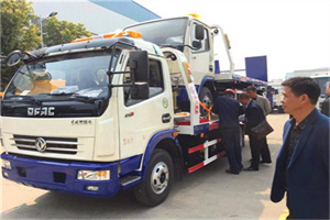 献县汽车道路救援拖车价格